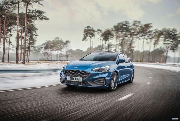 2020 Ford Focus ST - фотография 3 из 40