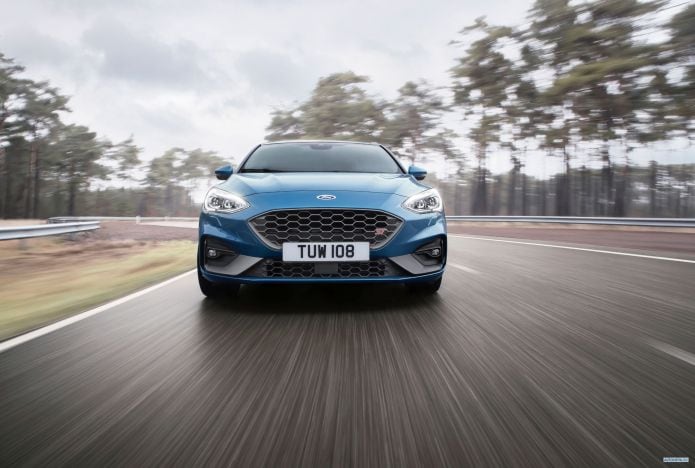 2020 Ford Focus ST - фотография 6 из 40