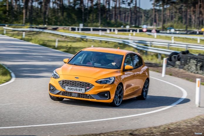 2020 Ford Focus ST - фотография 12 из 40 2020 Ford Focus ST - фотография 12 из 40