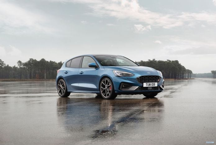 2020 Ford Focus ST - фотография 13 из 40 2020 Ford Focus ST - фотография 13 из 40
