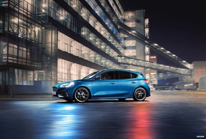 2020 Ford Focus ST - фотография 16 из 40