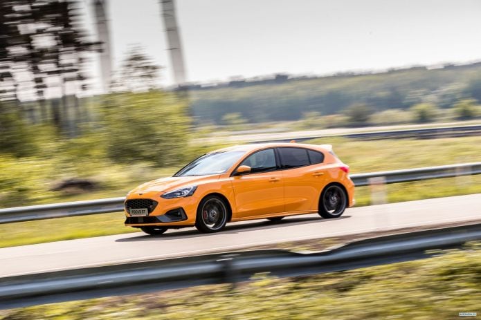 2020 Ford Focus ST - фотография 17 из 40