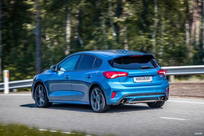 2020 Ford Focus ST - фотография 27 из 40 2020 Ford Focus ST - фотография 27 из 40