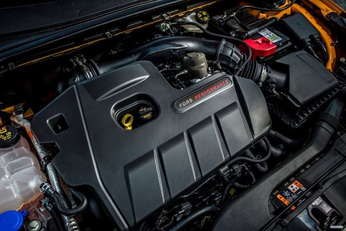 2020 Ford Focus ST - фотография 35 из 40