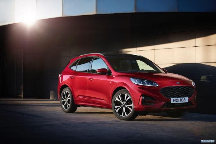 2020 Ford Kuga - фотография 3 из 17