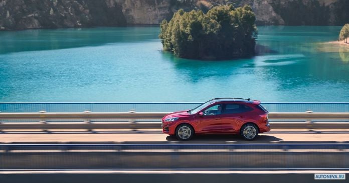 2020 Ford Kuga - фотография 7 из 17