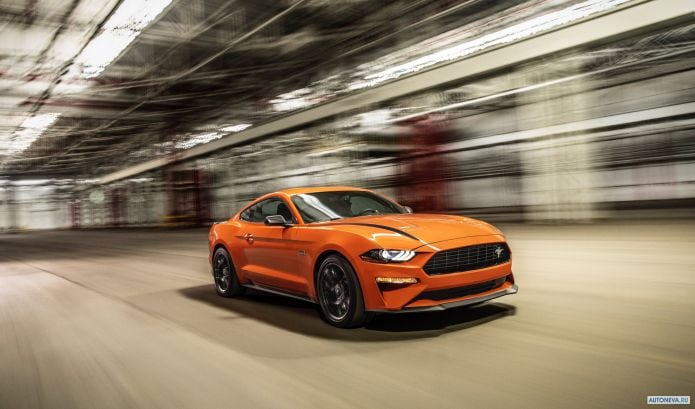 2020 Ford Mustang EcoBoost High Performance Package - фотография 3 из 17