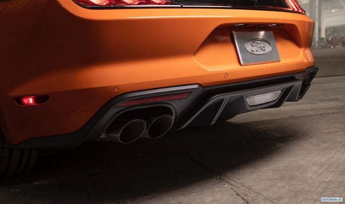 2020 Ford Mustang EcoBoost High Performance Package - фотография 9 из 17 2020 Ford Mustang EcoBoost High Performance Package - фотография 9 из 17
