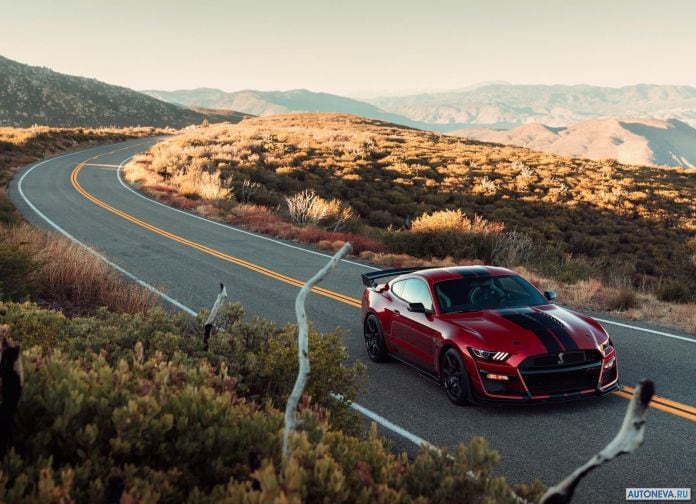 2020 Ford Mustang Shelby GT500 - фотография 4 из 86