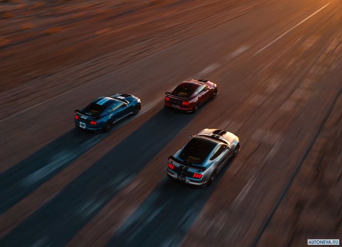2020 Ford Mustang Shelby GT500 - фотография 47 из 86