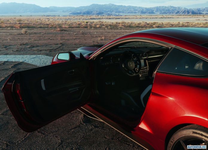 2020 Ford Mustang Shelby GT500 - фотография 51 из 86