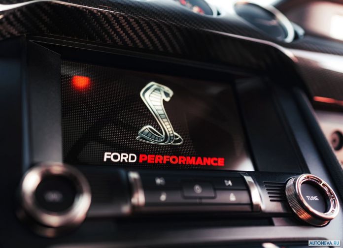 2020 Ford Mustang Shelby GT500 - фотография 57 из 86