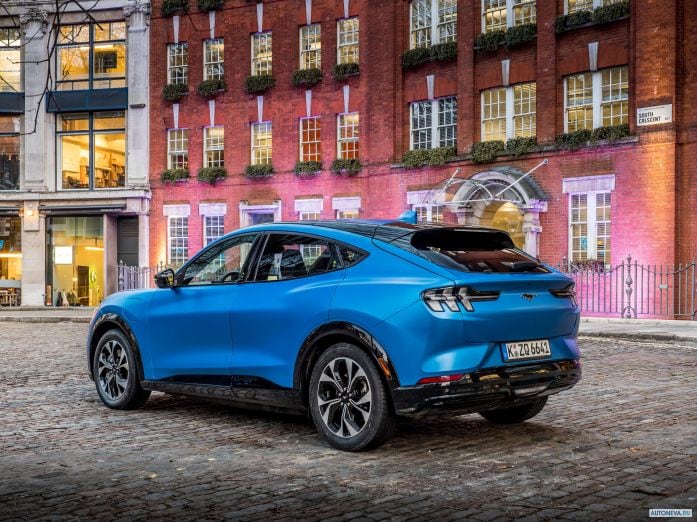 2021 Ford Mustang Mach-e 4 First Edition - фотография 20 из 34 2021 Ford Mustang Mach-e 4 First Edition - фотография 20 из 34