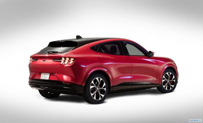 2021 Ford Mustang Mach-e 4X First Edition - фотография 4 из 14 2021 Ford Mustang Mach-e 4X First Edition - фотография 4 из 14
