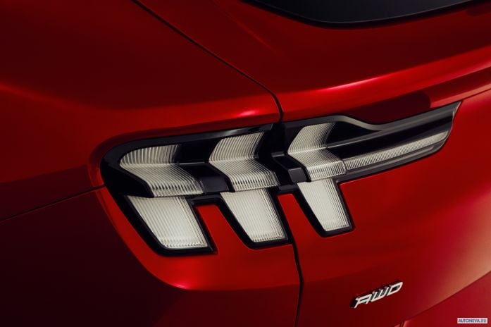 2021 Ford Mustang Mach-e X - фотография 19 из 22 2021 Ford Mustang Mach-e X - фотография 19 из 22