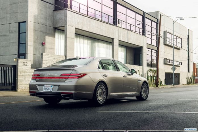 2020 Genesis G90 - фотография 14 из 40