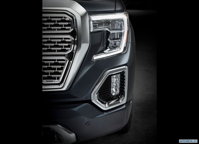 2019 GMC Sierra Denali - фотография 41 из 44