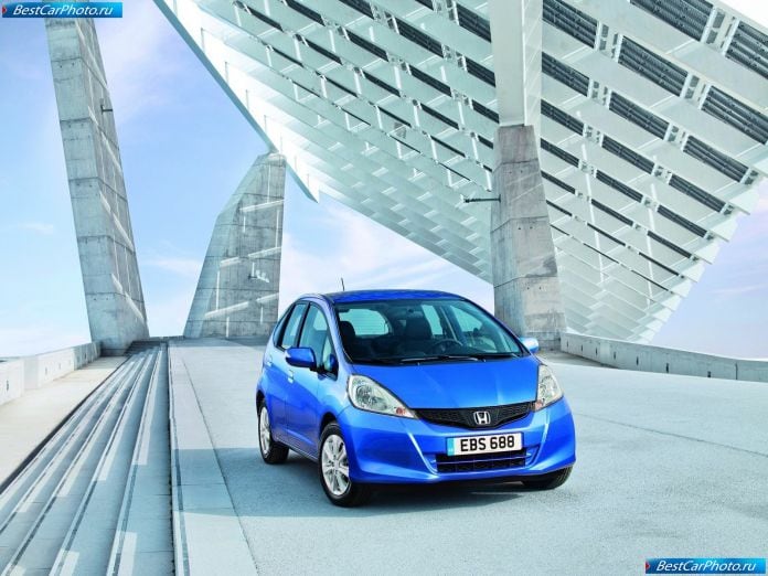 2011 Honda Jazz - фотография 4 из 51