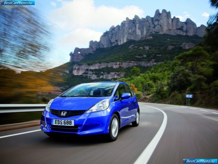 2011 Honda Jazz - фотография 12 из 51