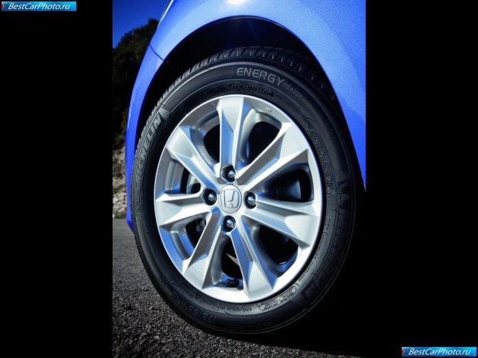 2011 Honda Jazz - фотография 50 из 51 2011 Honda Jazz - фотография 50 из 51