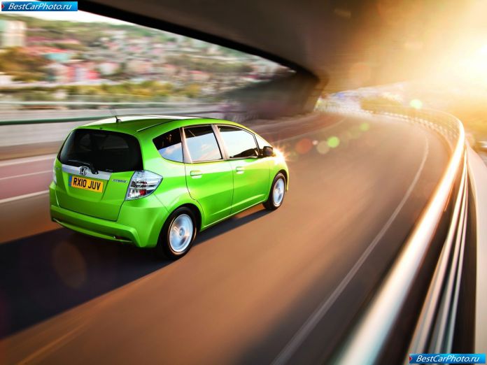 2011 Honda Jazz Hybrid - фотография 11 из 31