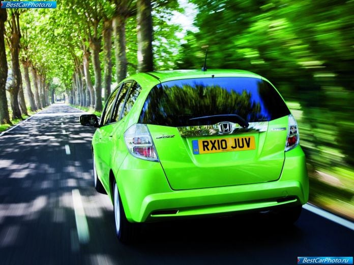 2011 Honda Jazz Hybrid - фотография 15 из 31