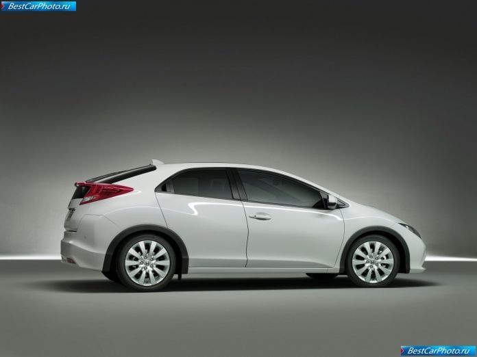 2012 Honda Civic Eu-version - фотография 12 из 27