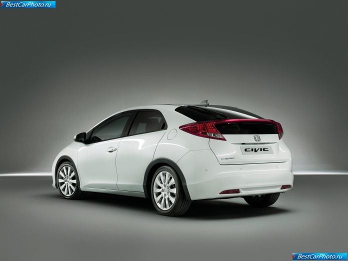 2012 Honda Civic Eu-version - фотография 13 из 27 2012 Honda Civic Eu-version - фотография 13 из 27