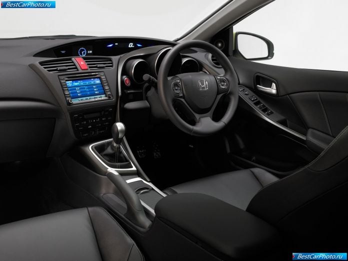 2012 Honda Civic Eu-version - фотография 18 из 27 2012 Honda Civic Eu-version - фотография 18 из 27