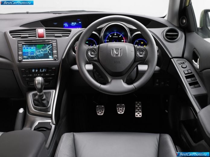 2012 Honda Civic Eu-version - фотография 20 из 27 2012 Honda Civic Eu-version - фотография 20 из 27