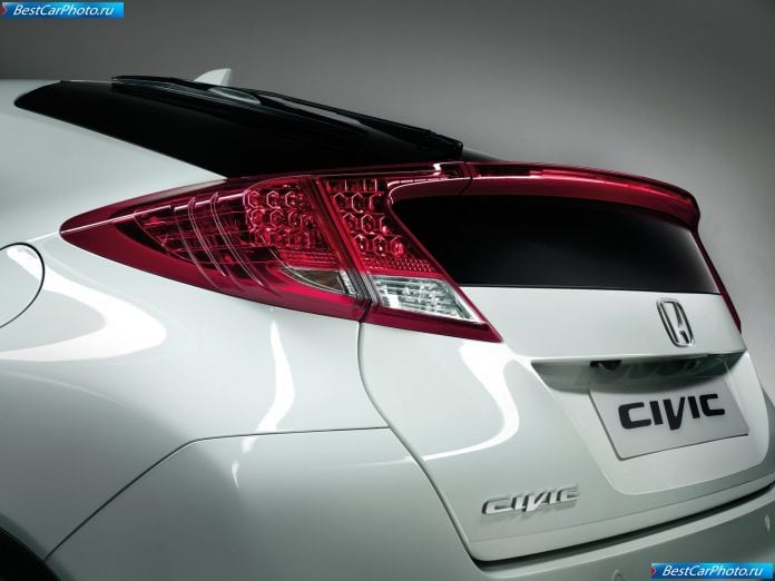 2012 Honda Civic Eu-version - фотография 26 из 27 2012 Honda Civic Eu-version - фотография 26 из 27