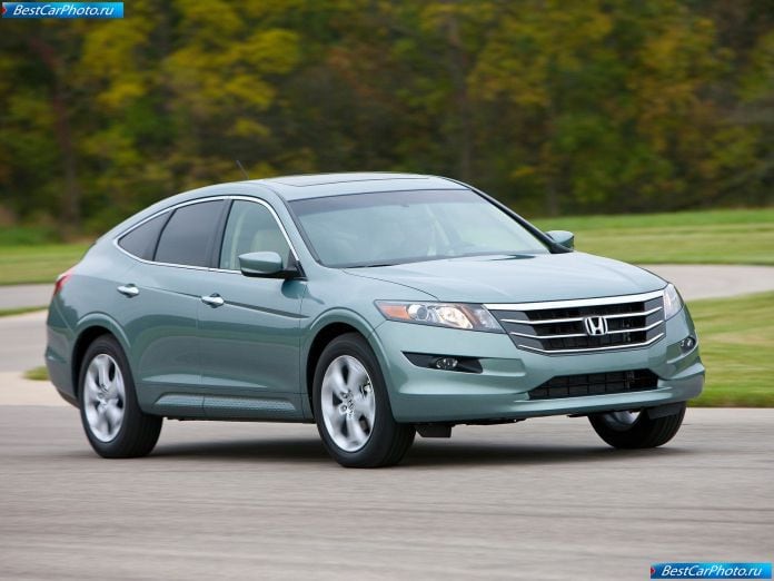2012 Honda Crosstour - фотография 1 из 59