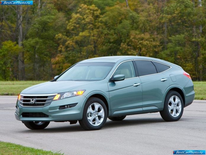 2012 Honda Crosstour - фотография 3 из 59