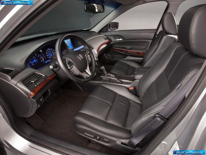 2012 Honda Crosstour - фотография 20 из 59