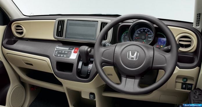 2012 Honda N-One - фотография 23 из 26 2012 Honda N-One - фотография 23 из 26