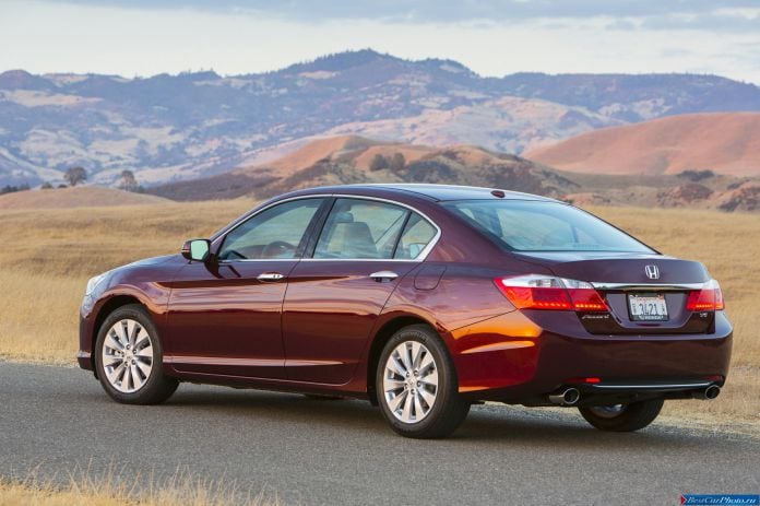 2013 Honda Accord - фотография 17 из 187