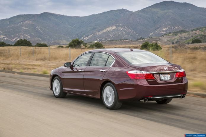 2013 Honda Accord - фотография 23 из 187