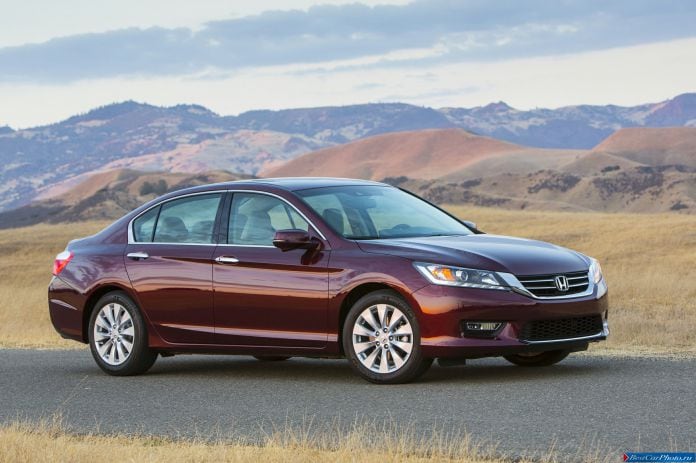 2013 Honda Accord - фотография 43 из 187
