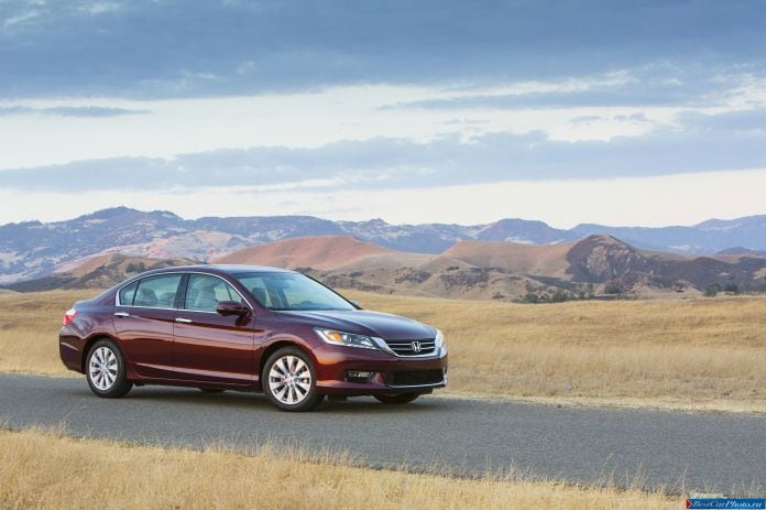 2013 Honda Accord - фотография 45 из 187