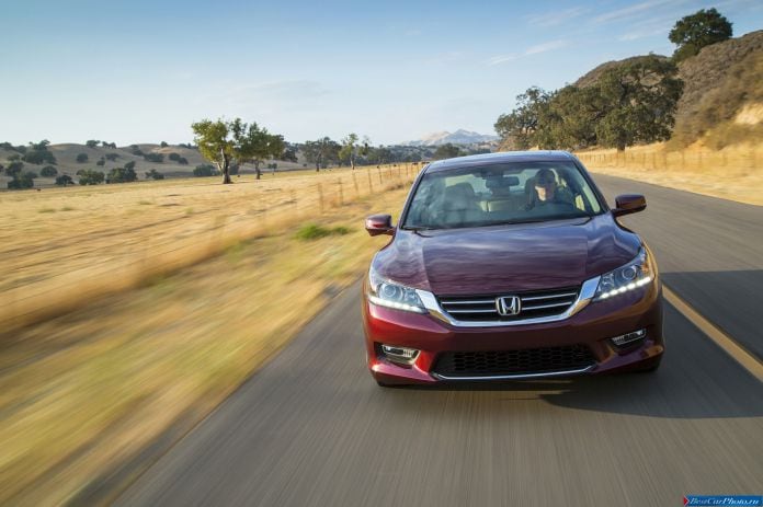 2013 Honda Accord - фотография 56 из 187