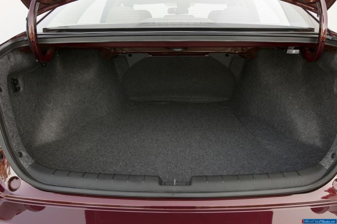 2013 Honda Accord - фотография 86 из 187