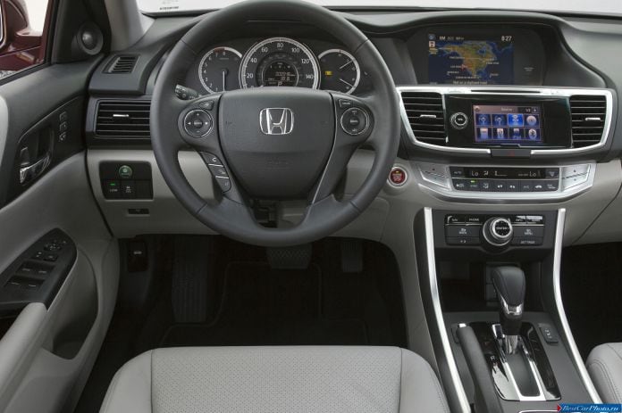 2013 Honda Accord - фотография 102 из 187