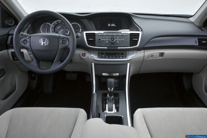 2013 Honda Accord - фотография 104 из 187