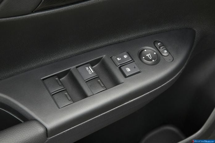 2013 Honda Accord - фотография 122 из 187
