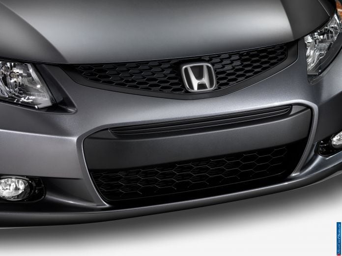 2013 Honda Civic Coupe - фотография 9 из 33