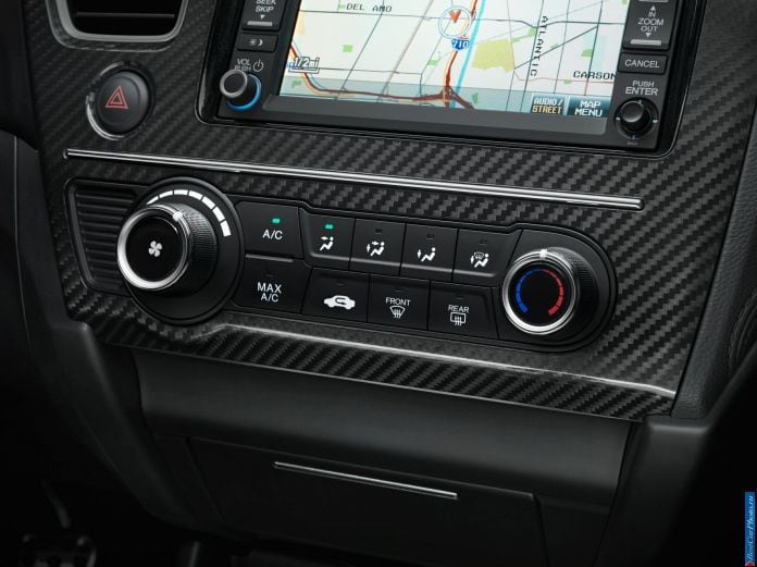 2013 Honda Civic Coupe - фотография 17 из 33
