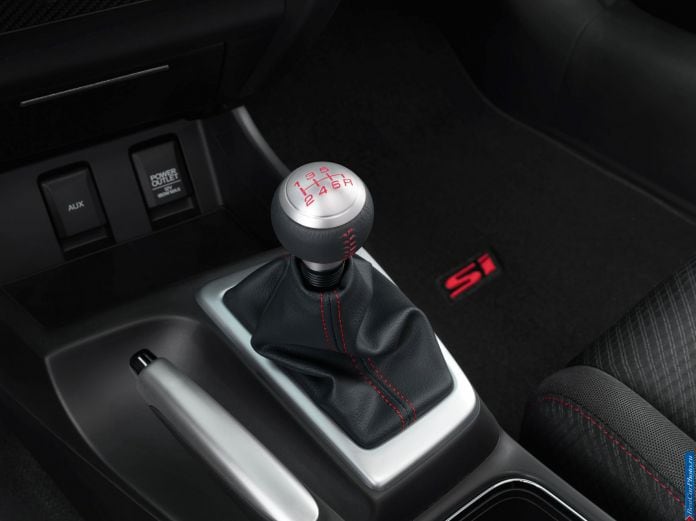2013 Honda Civic Coupe - фотография 25 из 33
