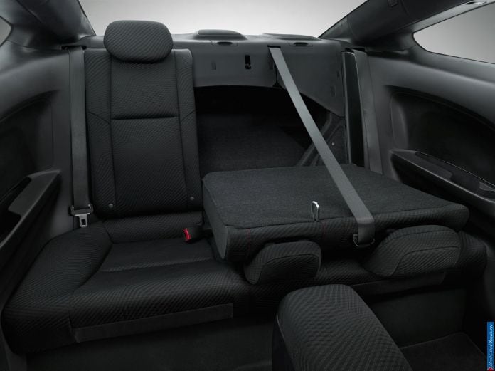 2013 Honda Civic Coupe - фотография 31 из 33