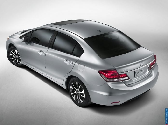2013 Honda Civic Sedan - фотография 2 из 78 2013 Honda Civic Sedan - фотография 2 из 78