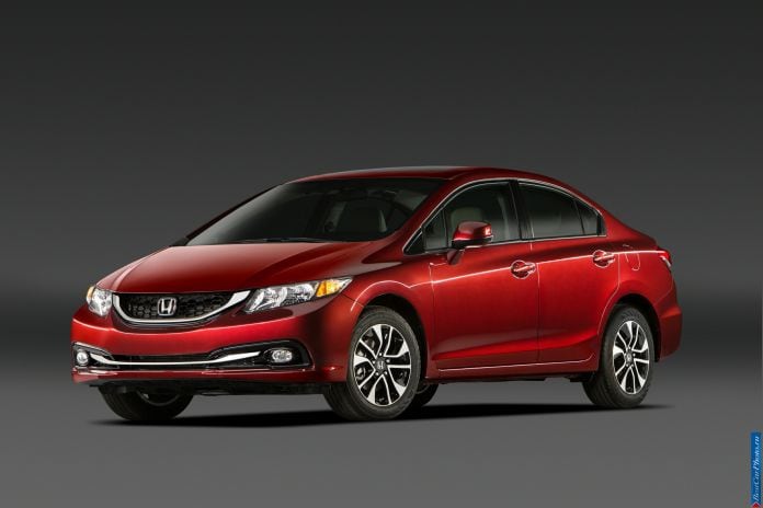 2013 Honda Civic Sedan - фотография 19 из 78